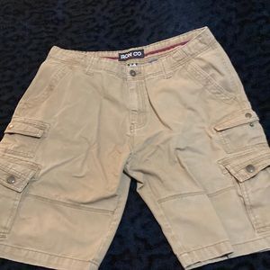Men’s cargo shorts